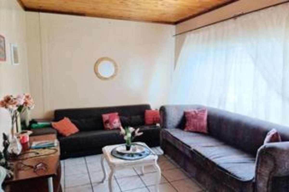 House For Sale in Homestead - Photo 5