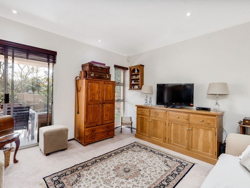 House For Sale in Sunninghill - Photo 8