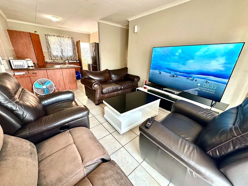 Townhouse For Sale in Amandasig - Photo 6