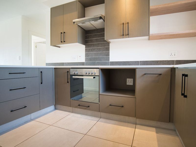 Apartment For Sale in Mooikloof Country Estate - Photo 1
