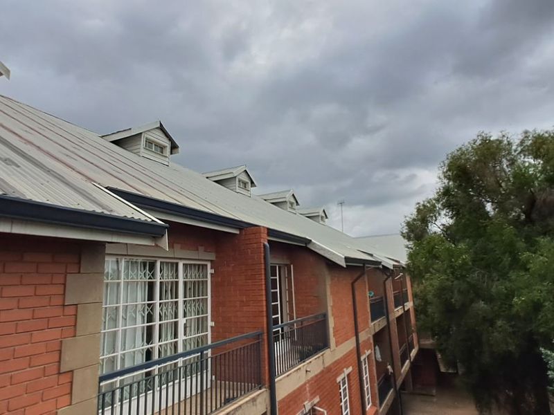 Apartment For Sale in Arcadia - Photo 2