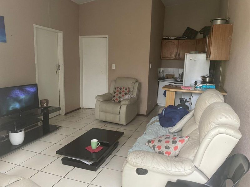 Apartment For Sale in Bloubosrand - Photo 5