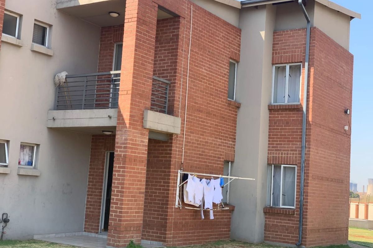 Apartment For Sale in Esther Park - Photo 4