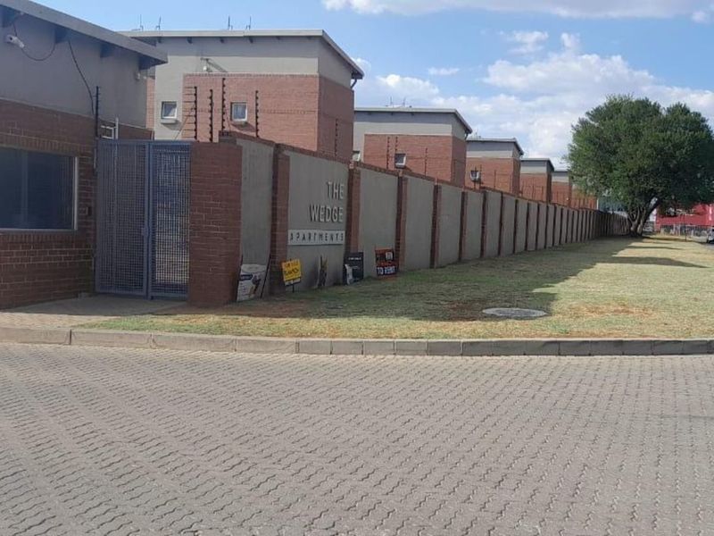 Apartment For Sale in Esther Park - Photo 3