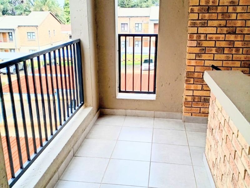 Apartment For Sale in Whiteridge - Photo 8
