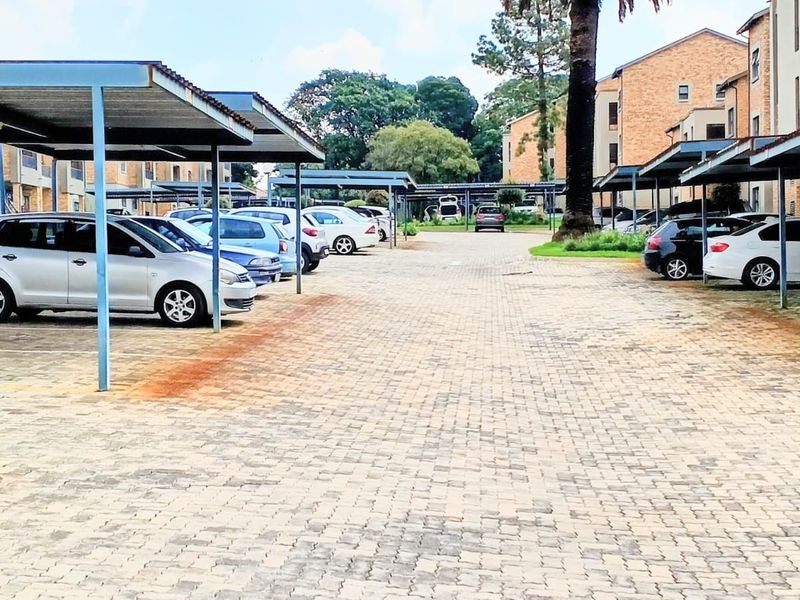 Apartment For Sale in Whiteridge - Photo 6