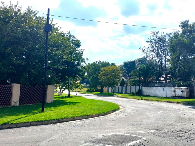 House For Sale in Discovery - Photo 2