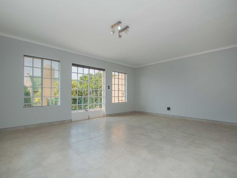 Townhouse For Sale in Little Falls - Photo 6