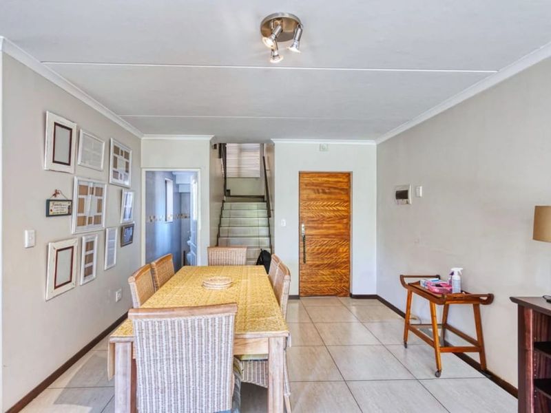 Townhouse For Sale in Fourways - Photo 8