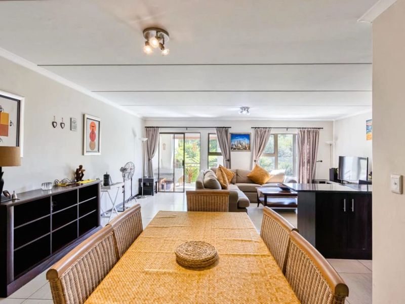 Townhouse For Sale in Fourways - Photo 6