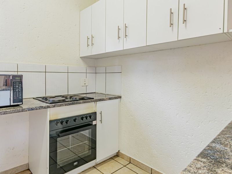 Apartment For Sale in Ferndale - Photo 2