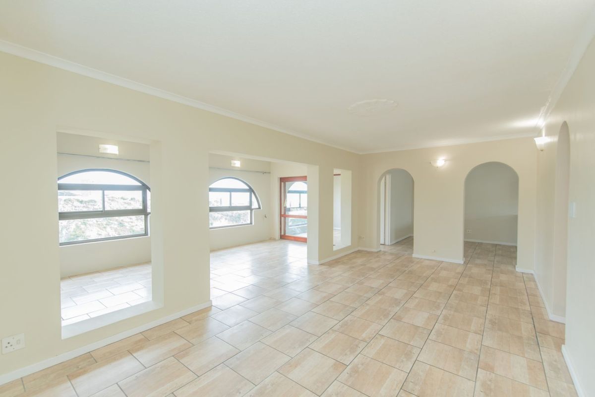 Townhouse For Sale in South End - Photo 5