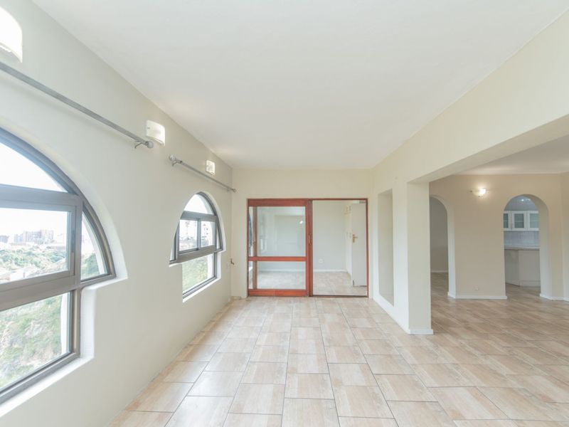 Townhouse For Sale in South End - Photo 9