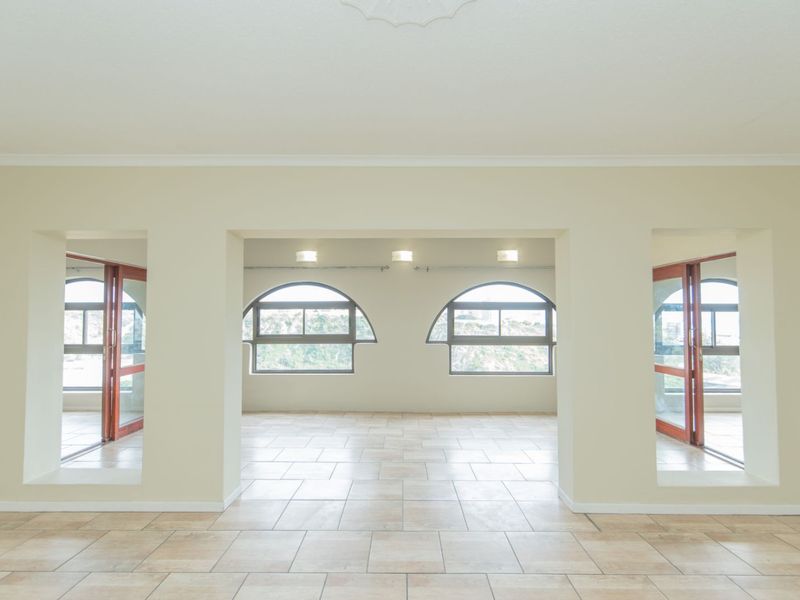 Townhouse For Sale in South End - Photo 7