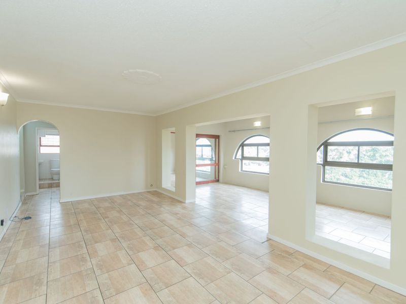 Townhouse For Sale in South End - Photo 6