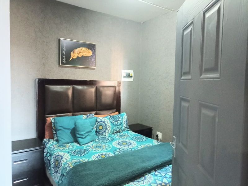 Townhouse For Sale in Dawn Park - Photo 3