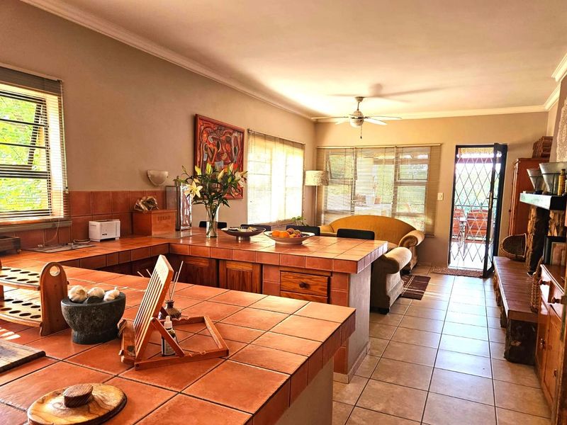 House For Sale in Lanseria - Photo 7