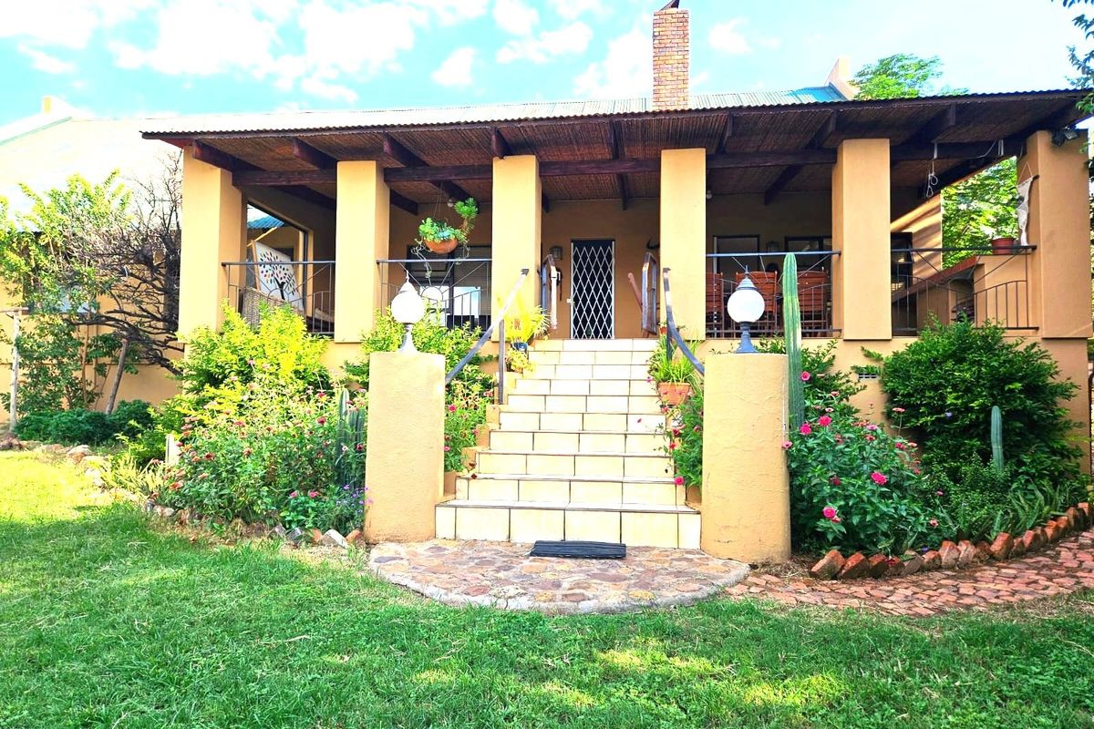 House For Sale in Lanseria - Photo 3