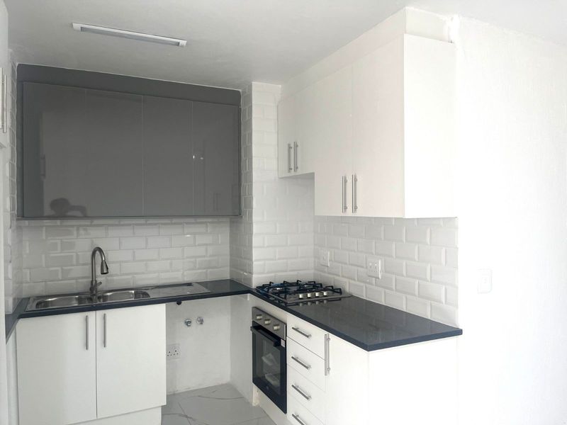 Apartment For Sale in Morningside - Photo 6