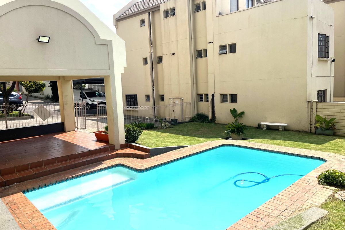 Apartment For Sale in Morningside - Photo 2