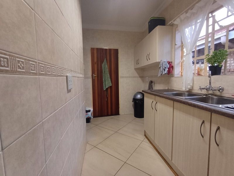 Townhouse For Sale in Flimieda - Photo 10