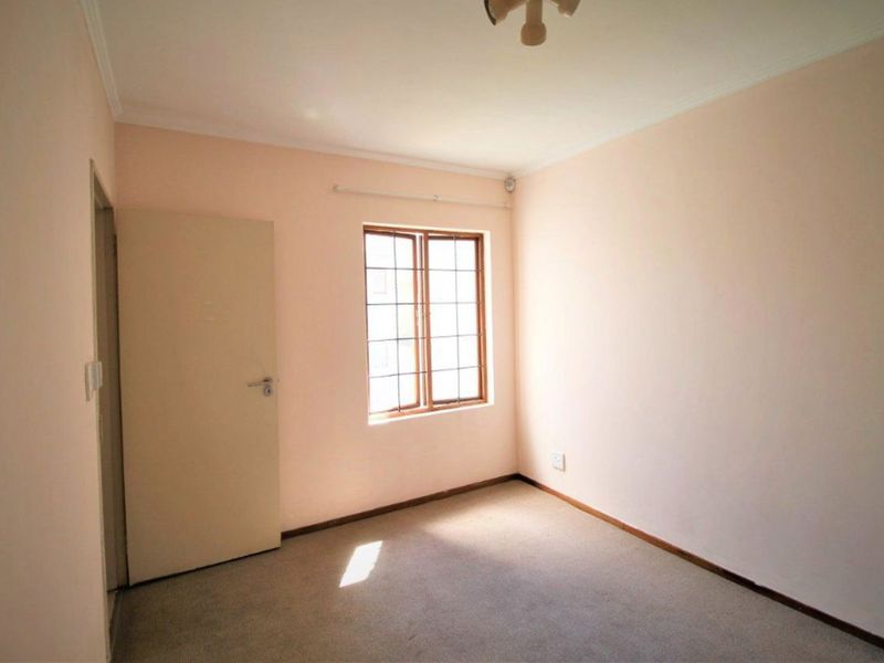 Apartment For Sale in Rivonia - Photo 4