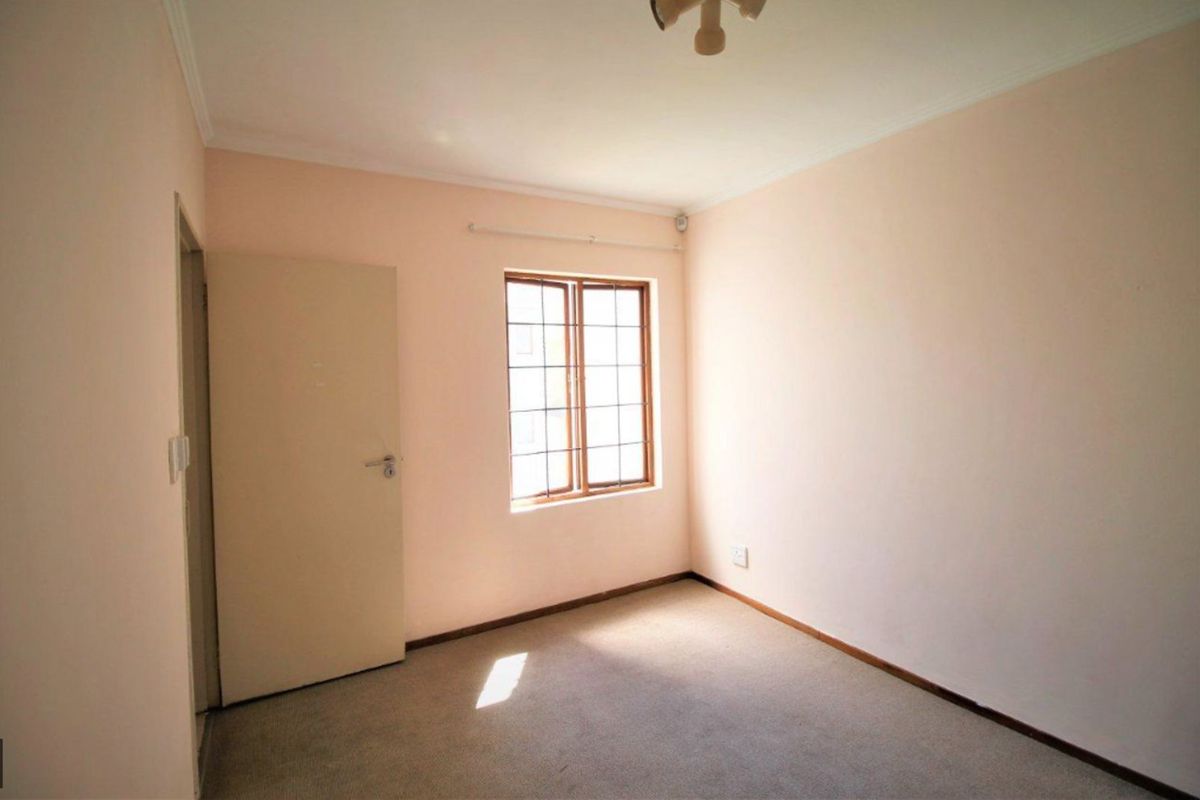 Apartment For Sale in Rivonia - Photo 4