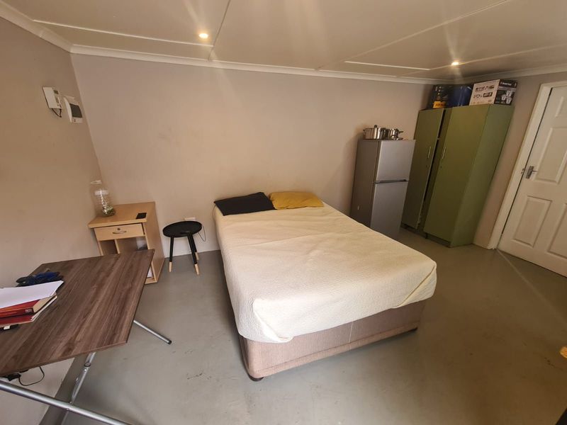 House For Sale in Beaconsfield - Photo 7