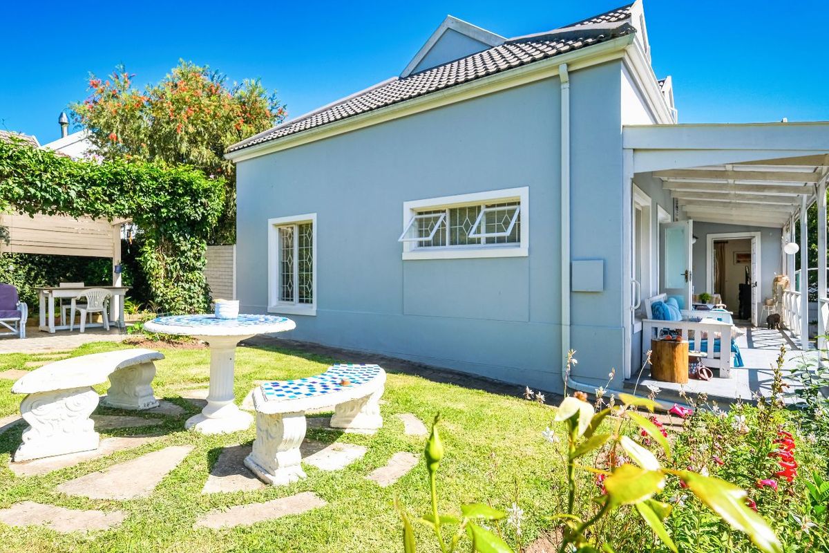 House For Sale in Heather Park - Photo 5