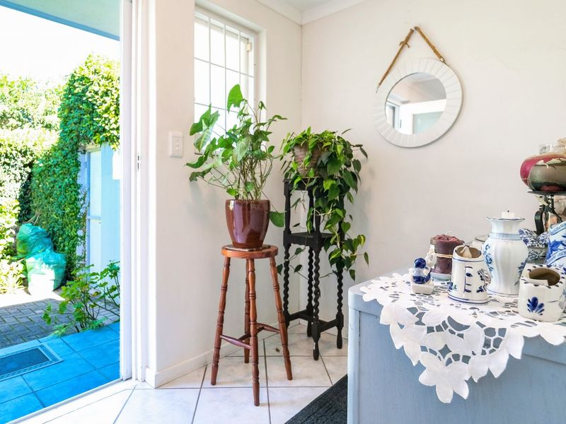 House For Sale in Heather Park - Photo 8