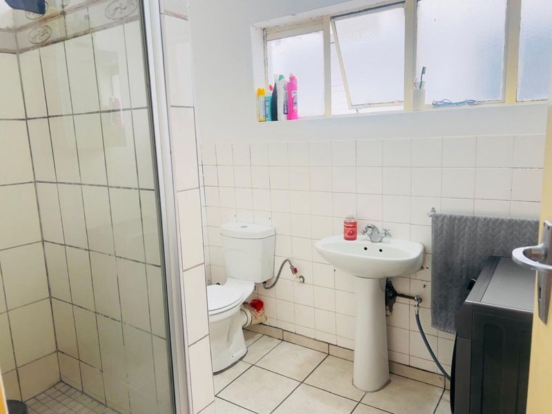 Apartment For Sale in Killarney - Photo 10