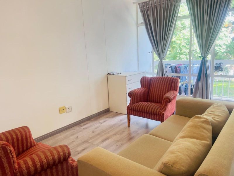 Apartment For Sale in Killarney - Photo 5