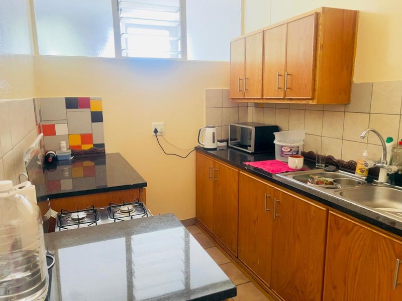 Apartment For Sale in Killarney - Photo 2