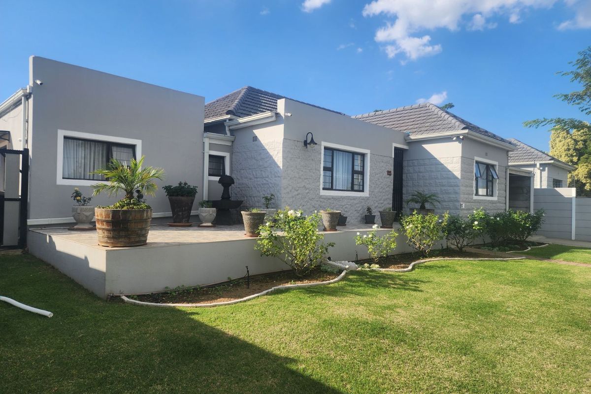 House For Sale in Ashton Central - Photo 3