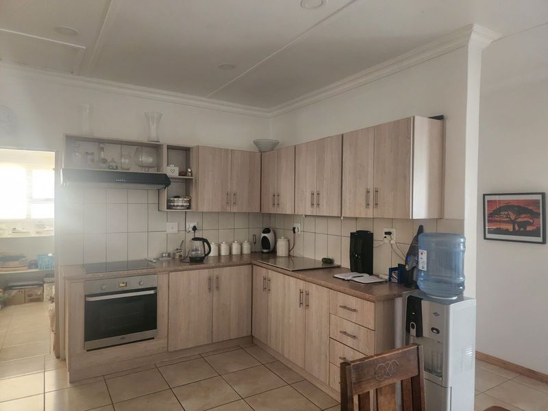 House For Sale in Ashton Central - Photo 9