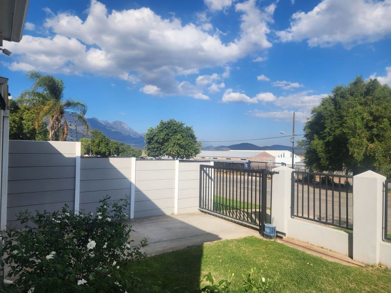 House For Sale in Ashton Central - Photo 4