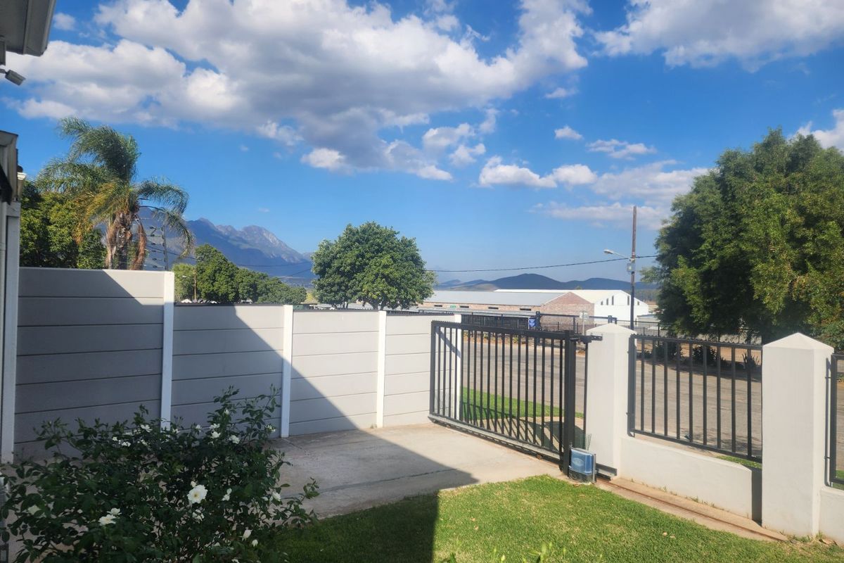 House For Sale in Ashton Central - Photo 4