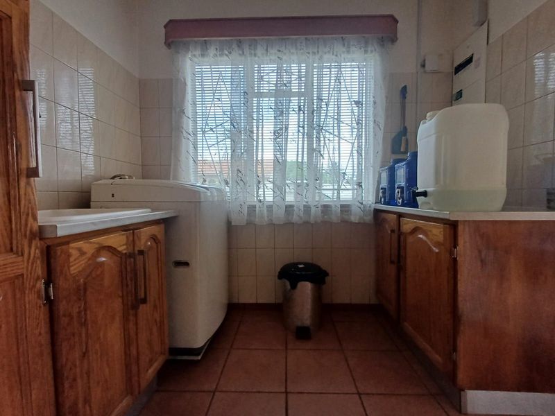 House For Sale in Stilfontein Ext 4 - Photo 10