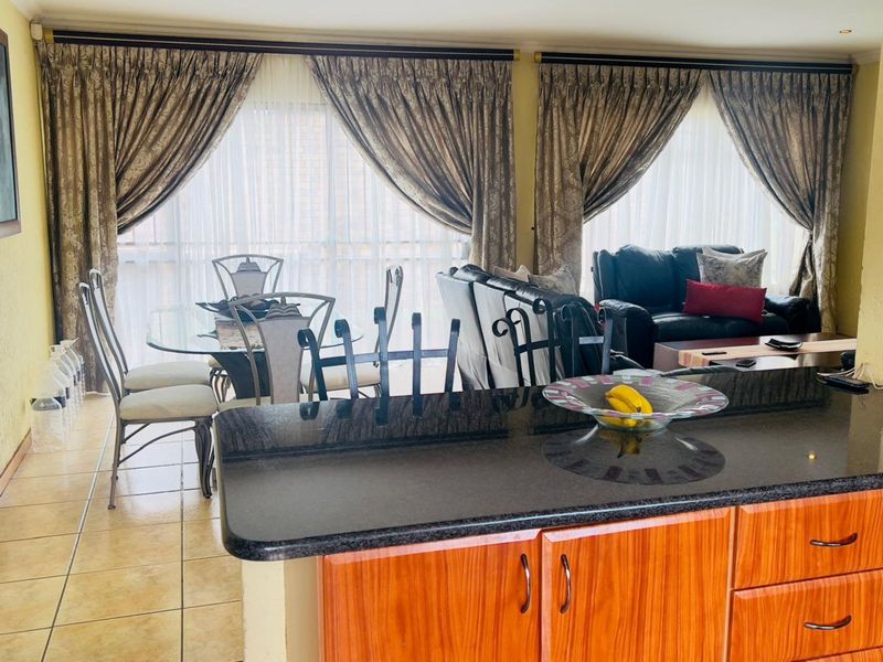 House For Sale in Vorna Valley - Photo 2