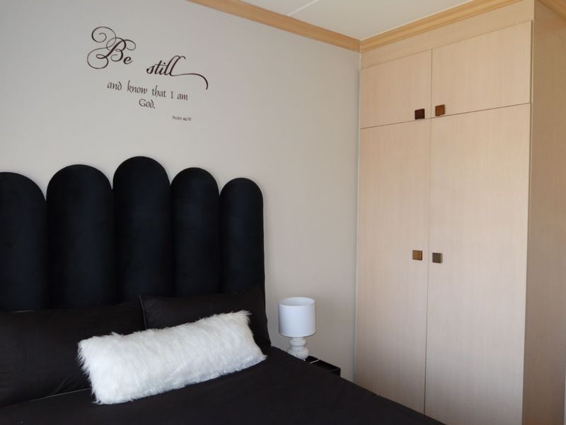 Apartment For Sale in Noordwyk - Photo 4