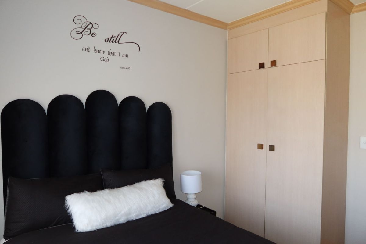 Apartment For Sale in Noordwyk - Photo 4