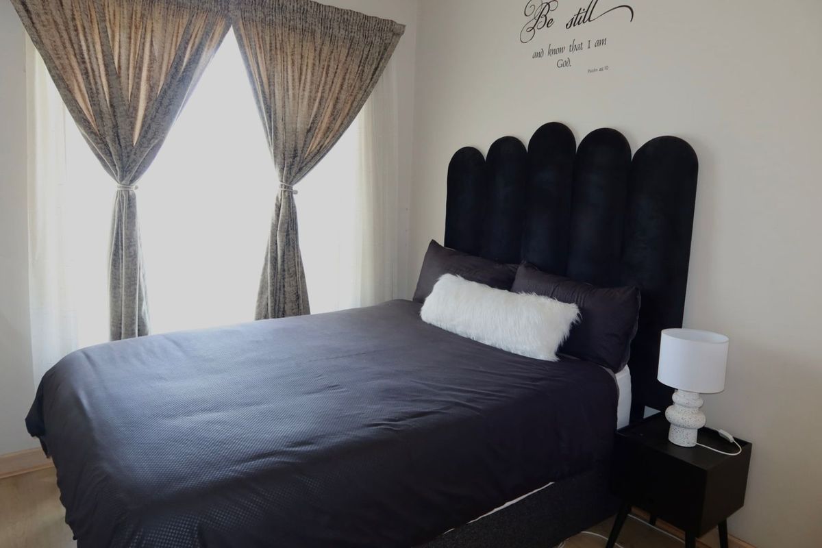 Apartment For Sale in Noordwyk - Photo 5