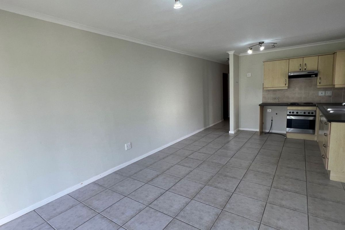 Apartment For Sale in Royal Ascot - Photo 5