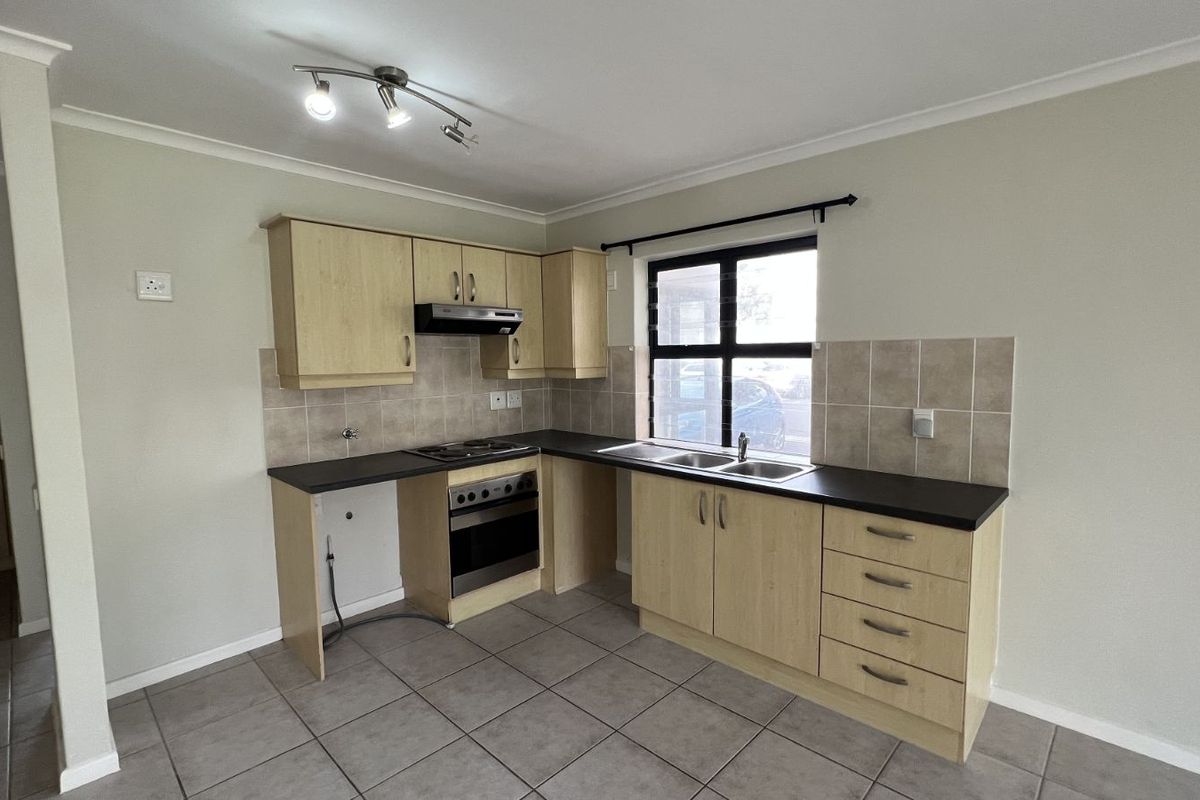 Apartment For Sale in Royal Ascot - Photo 3