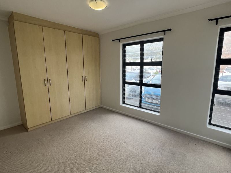 Apartment For Sale in Royal Ascot - Photo 6