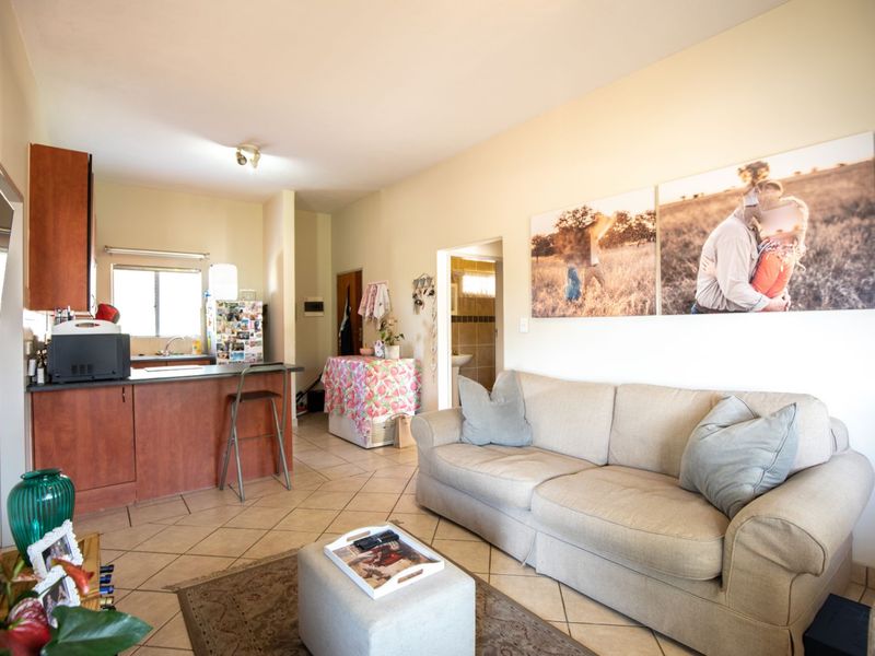 Apartment For Sale in Paramount Estate - Photo 8