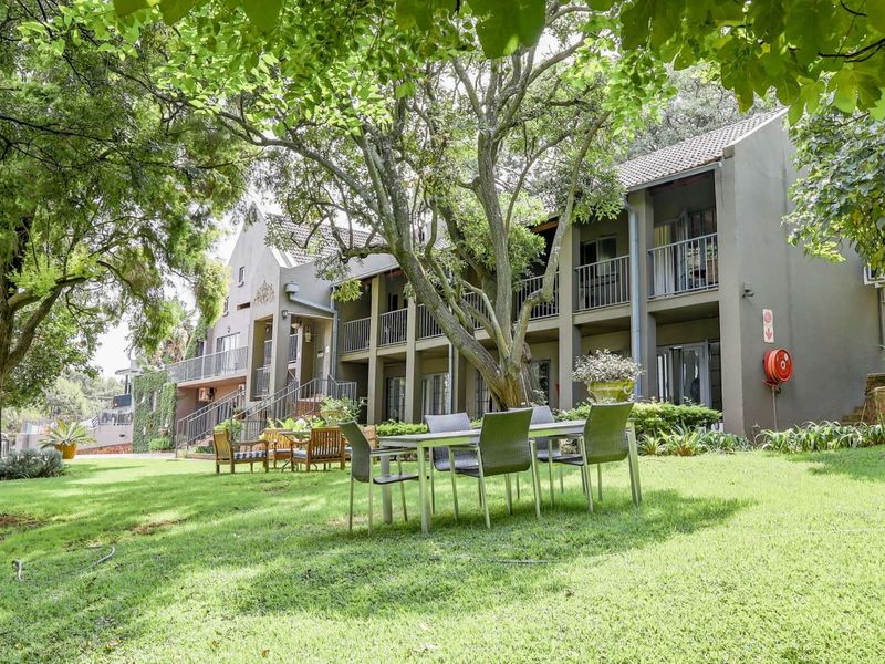 House For Sale in Waterkloof Ridge - Photo 4