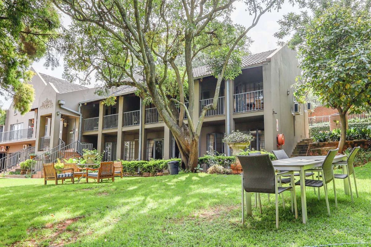 House For Sale in Waterkloof Ridge - Photo 2