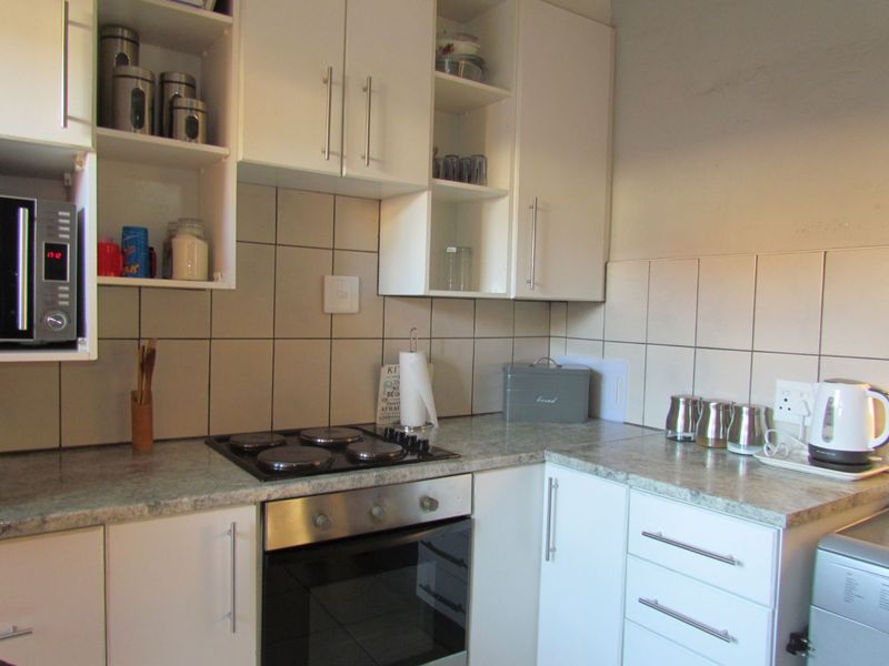 House For Sale in Bloemendal - Photo 6
