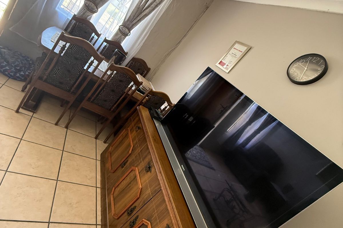 House For Sale in Bloemendal - Photo 2